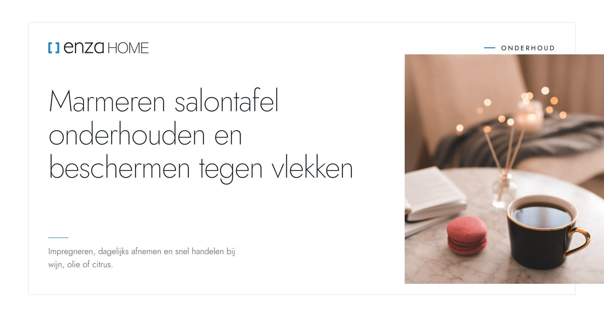 Kop koffie en macaron op een marmeren salontafel van Enza Home