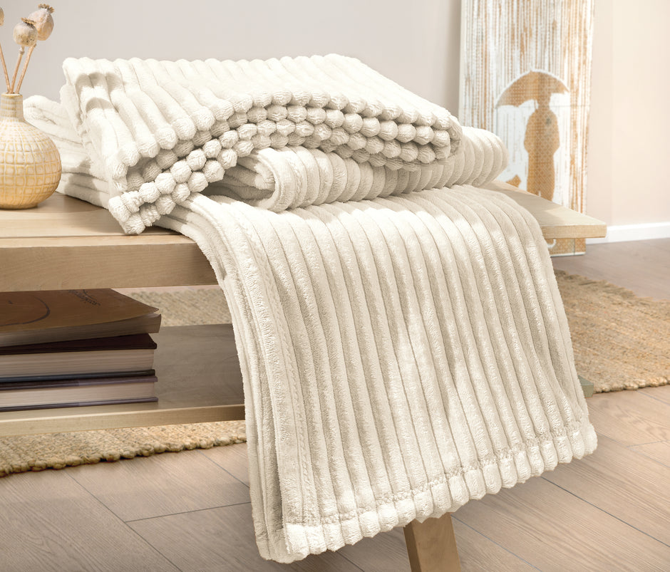 Holly Wellsoft Plaid Champagne