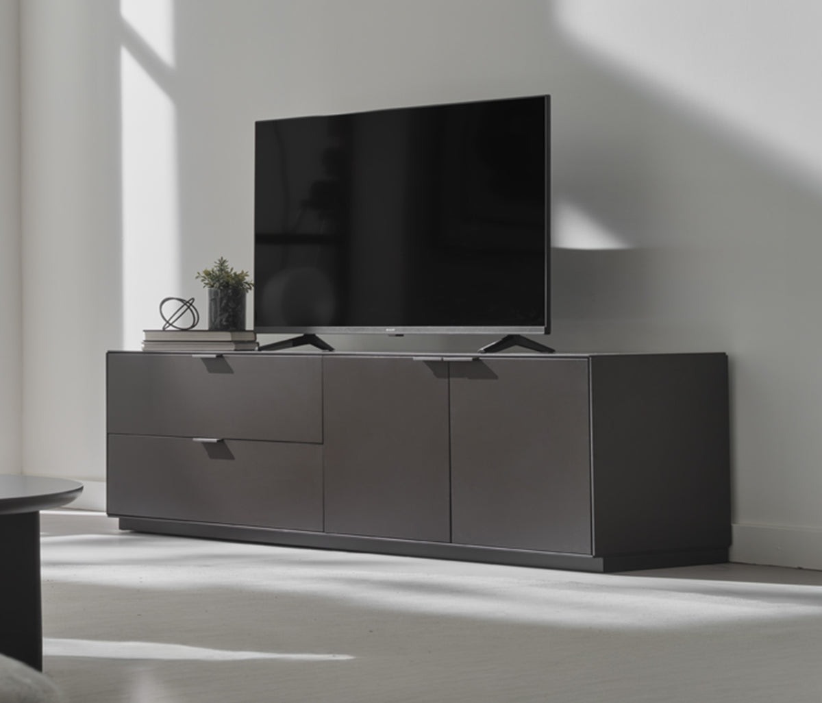 Modena TV-meubel met Sokkel 100% MDF Bruin 184x56x49 cm - foto 3