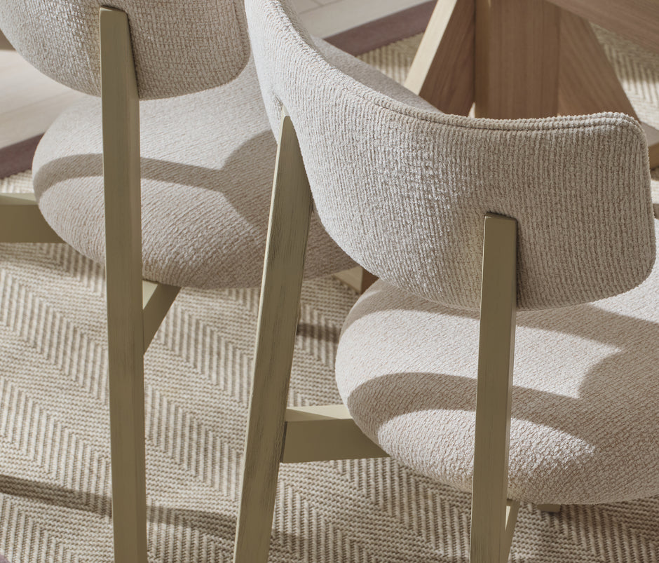 Verona Stoel met Houten Poten Linnen Look