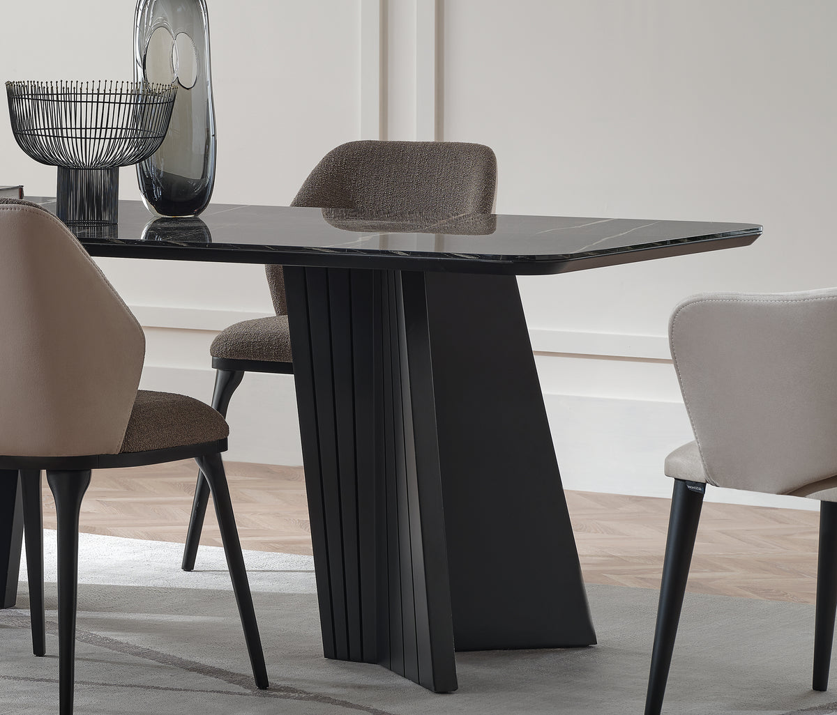 Riga Eettafel met MDF Poten - foto 4