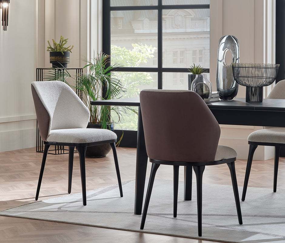 Riga Stoel met Houten Poten Suède Look Wit