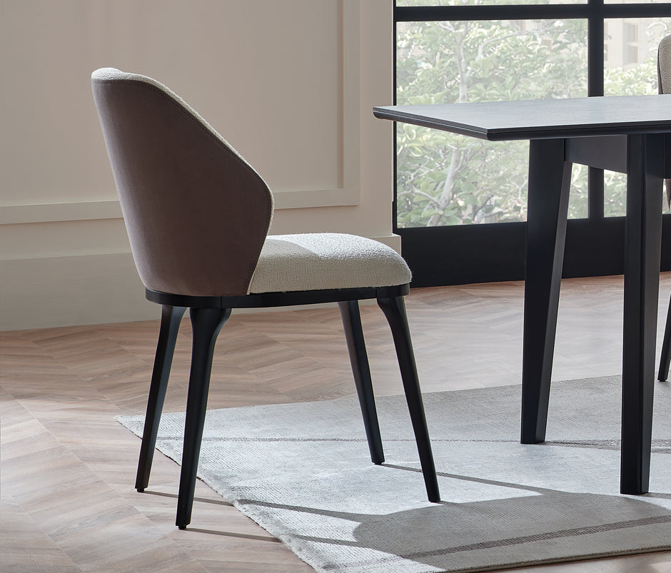 Riga Stoel met Houten Poten Suède Look Wit