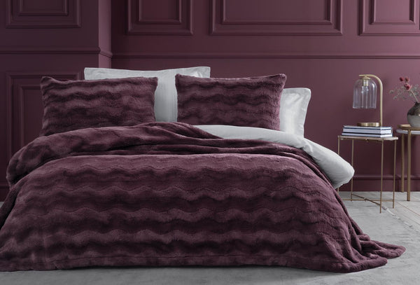 Liza Bordo Bed Sprei Seti