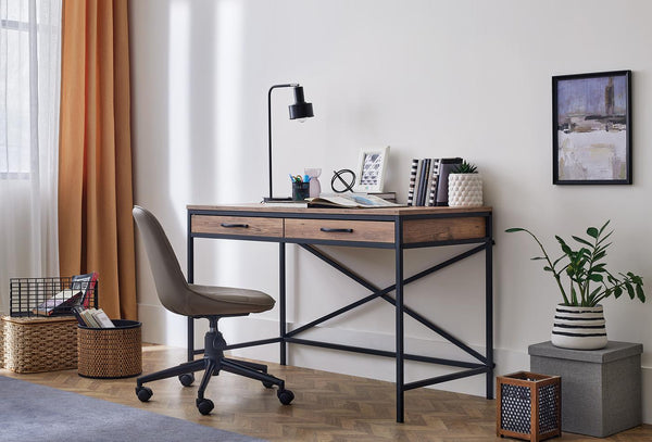 Vera Bureau, 120x78,5 cm