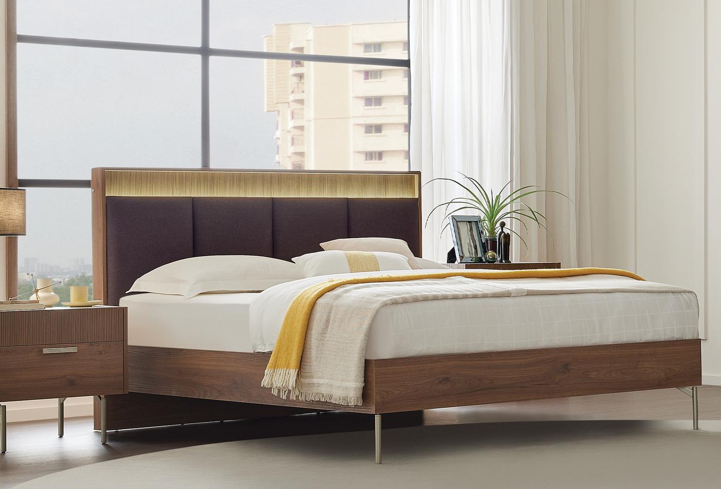Pavia Bed Incl. Hoofdbord 160x200 cm Bruin
