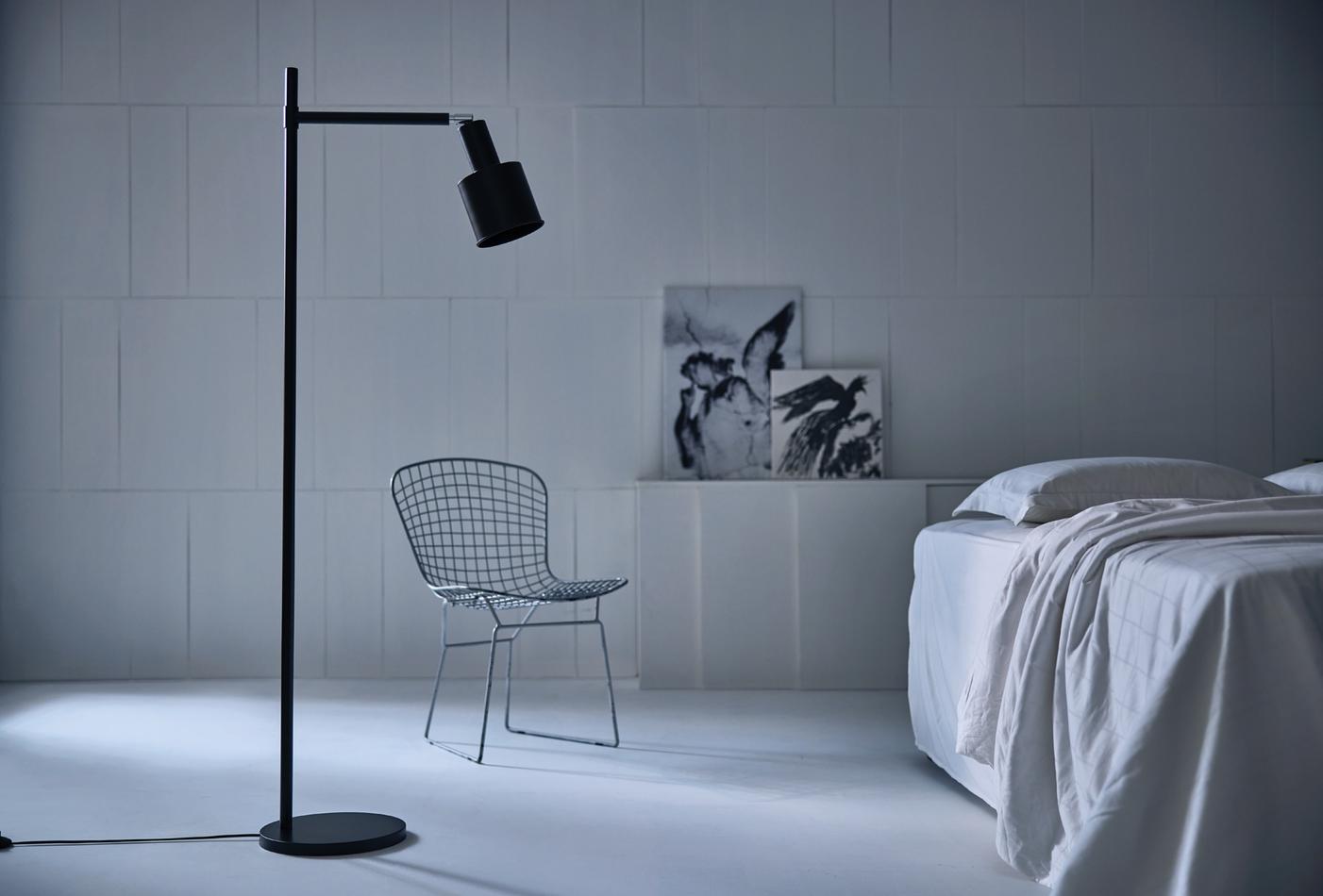 Fama Vloerlamp Zwart