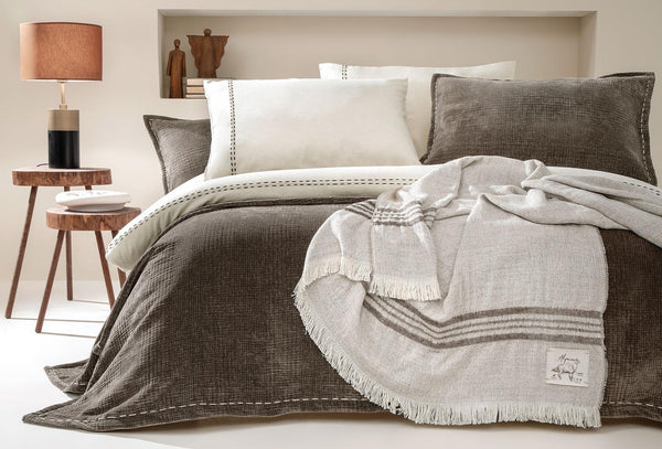 King Bruin Bed Sprei Tweepersoons