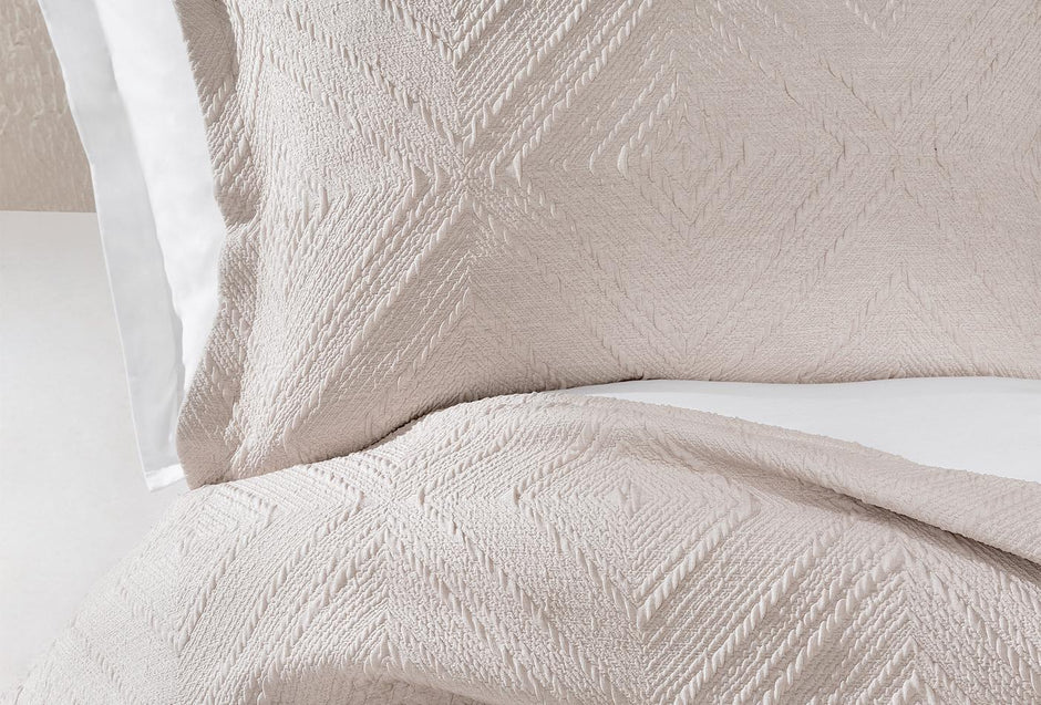 Brio Beige Bedspreiset Tweepersoons